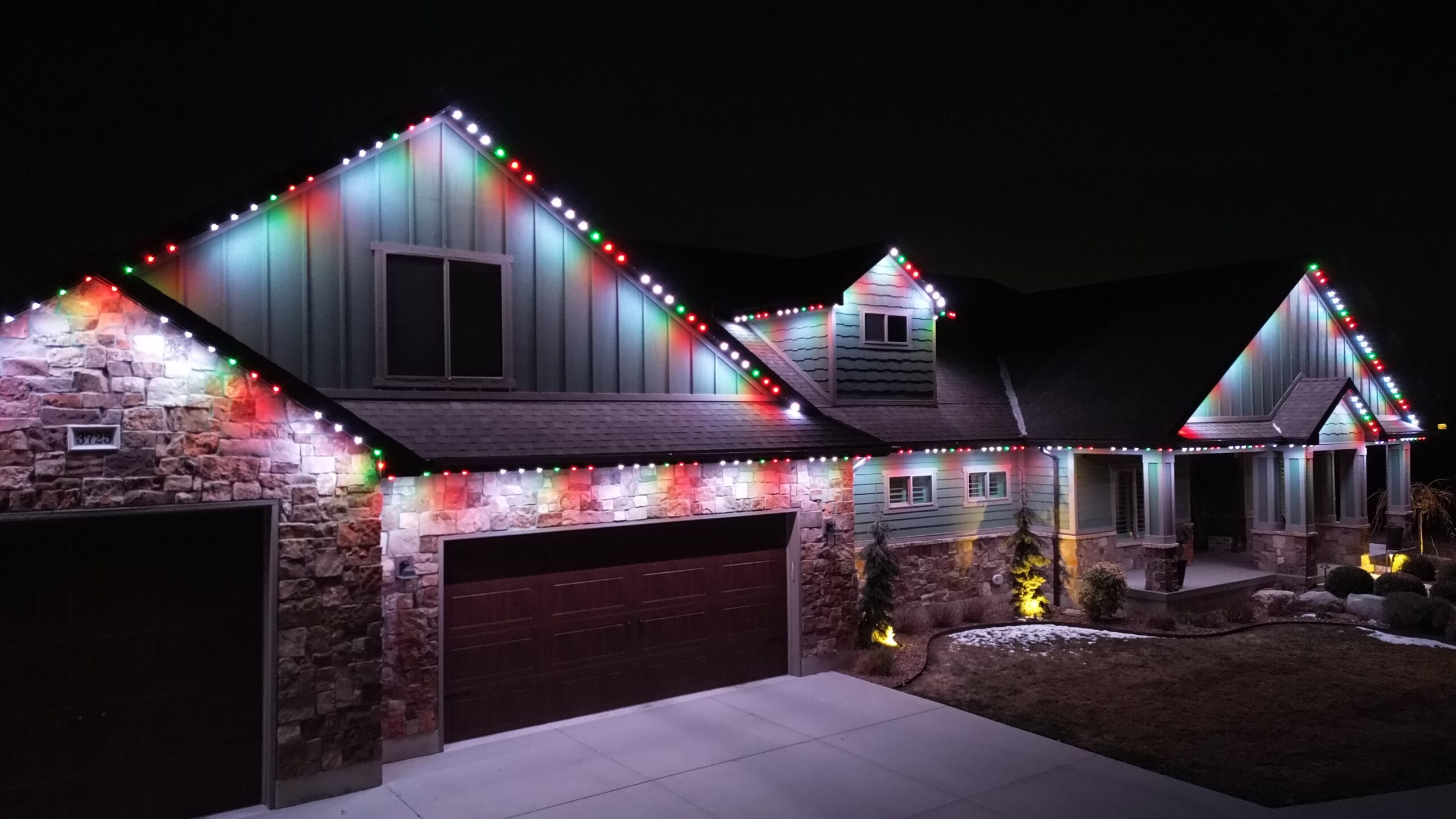 Permanent Holiday Lighting