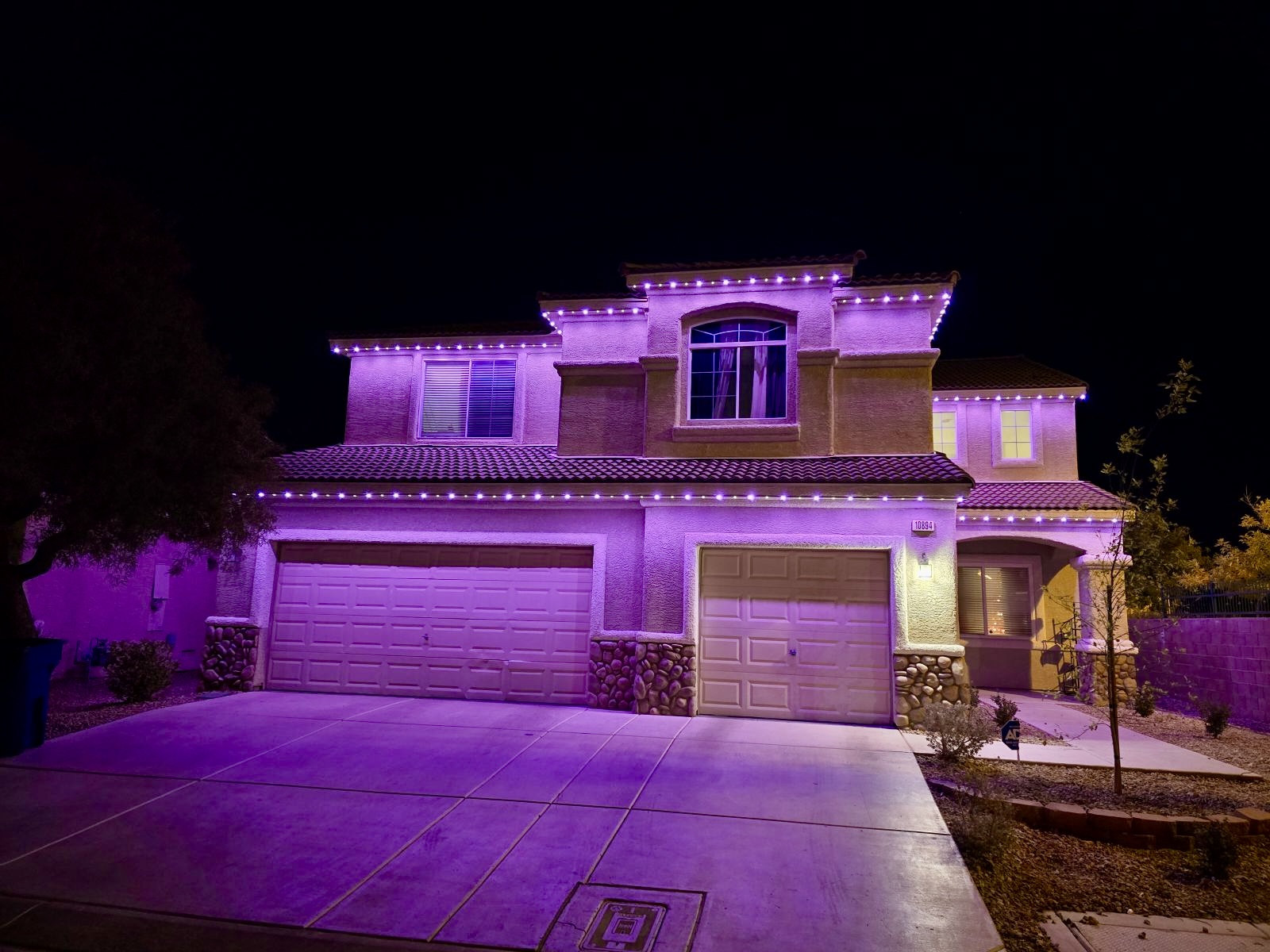 Permanent Roofline Lighting